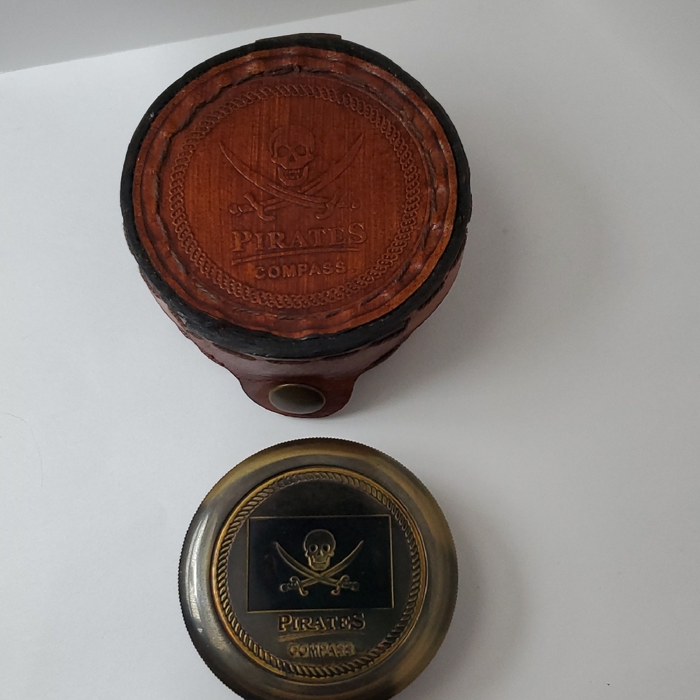 Pirate's Compass with Leather Case